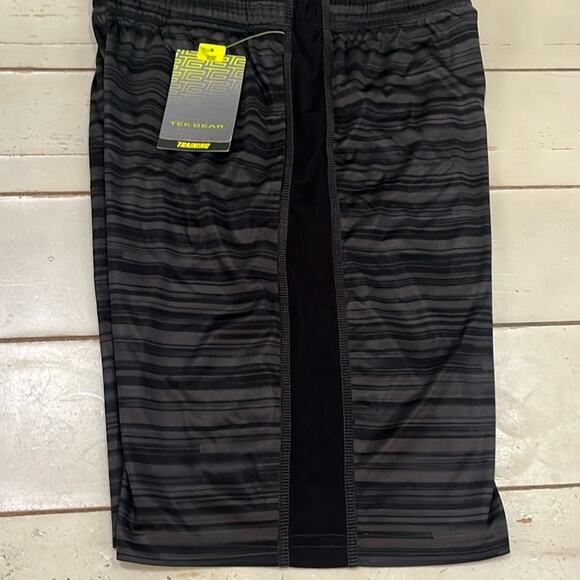 Tek Gear Boy's Training Athletic Shorts XL 18-20 Lg 14-16 Med 10-12 Small 8 - Picture 2 of 3